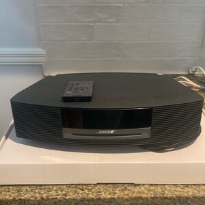 BOSE AM/FM CD player. Works great!  Has a great sound